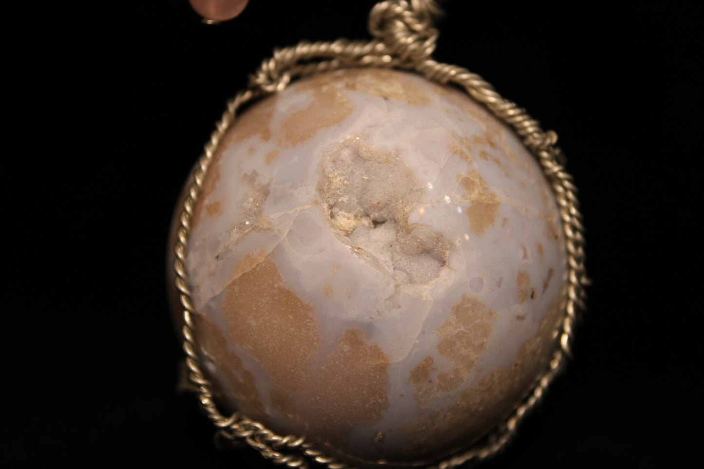 Petal Agate Statue