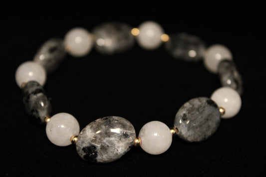 Amadorite and White Jade Bracelet