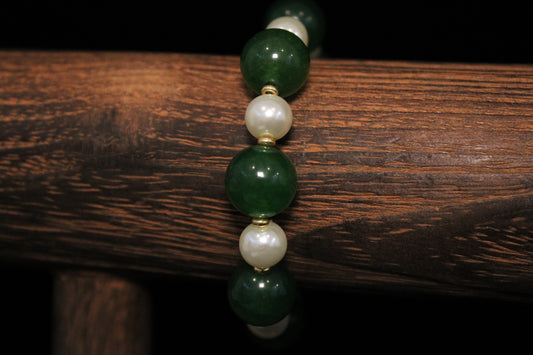 Green Jade and Pearl Bracelet