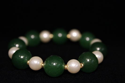 Green Jade and Pearl Bracelet
