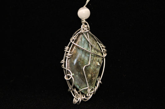 Labradorite Pendant
